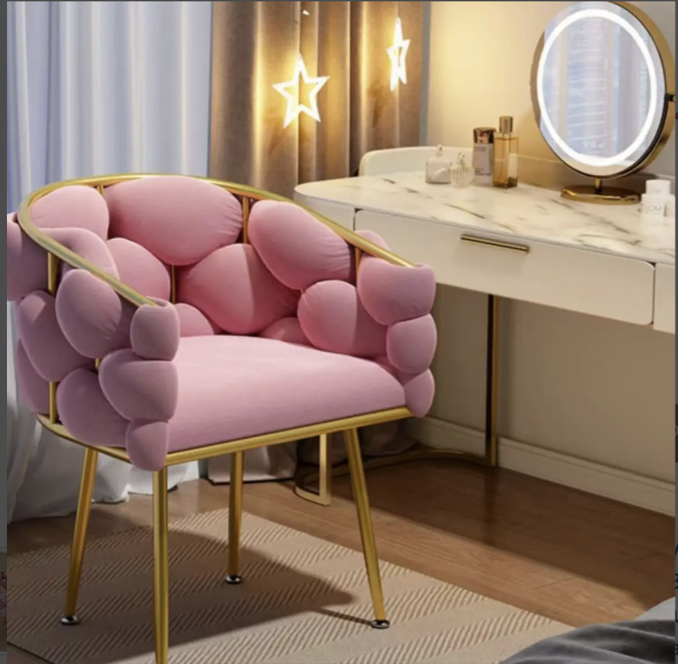Makeup Bubble Chair – Luxury and Comfort for Beauty and Nail Salons