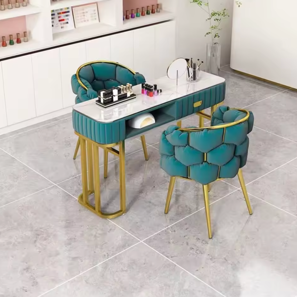 Mesa de Manicura Profesional de Lujo – Estilo Nórdico, Terciopelo Verde y Mármol con Detalles Dorados